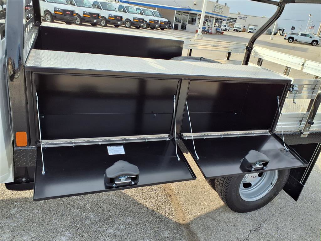 New 2026 GMC Sierra 3500 Pro w/ Convenience Package image 18