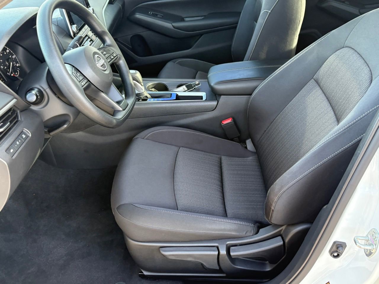 Used 2025 Nissan Altima 2.5 S image 30