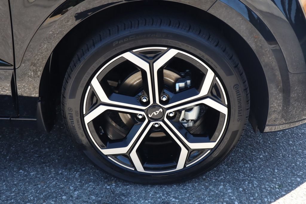 Used 2025 Kia Niro EX Touring FWD image 10