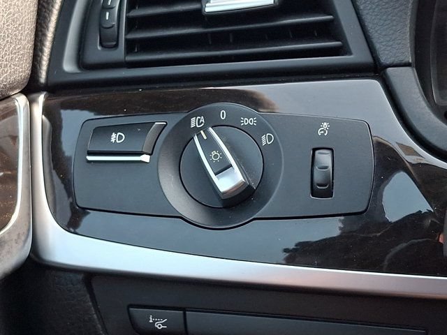 Used 2016 BMW 535i xDrive Sedan AWD/4WD image 30