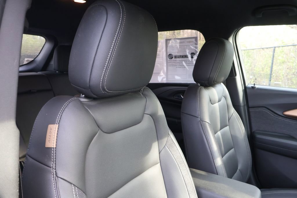 Used 2023 Chevrolet TrailBlazer ACTIV w/ Convenience Package FWD image 42