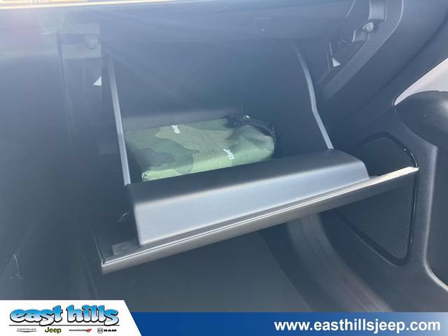 Certified 2022 Jeep Compass Limited AWD/4WD image 32