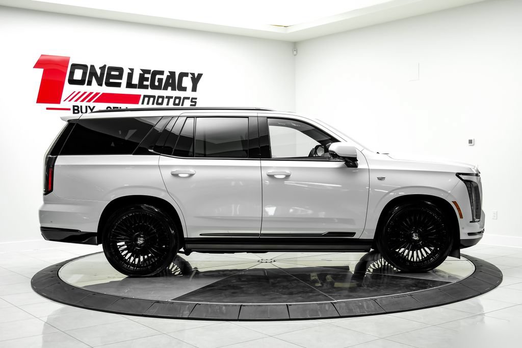 Used 2025 Cadillac Escalade Sport Platinum AWD/4WD image 5
