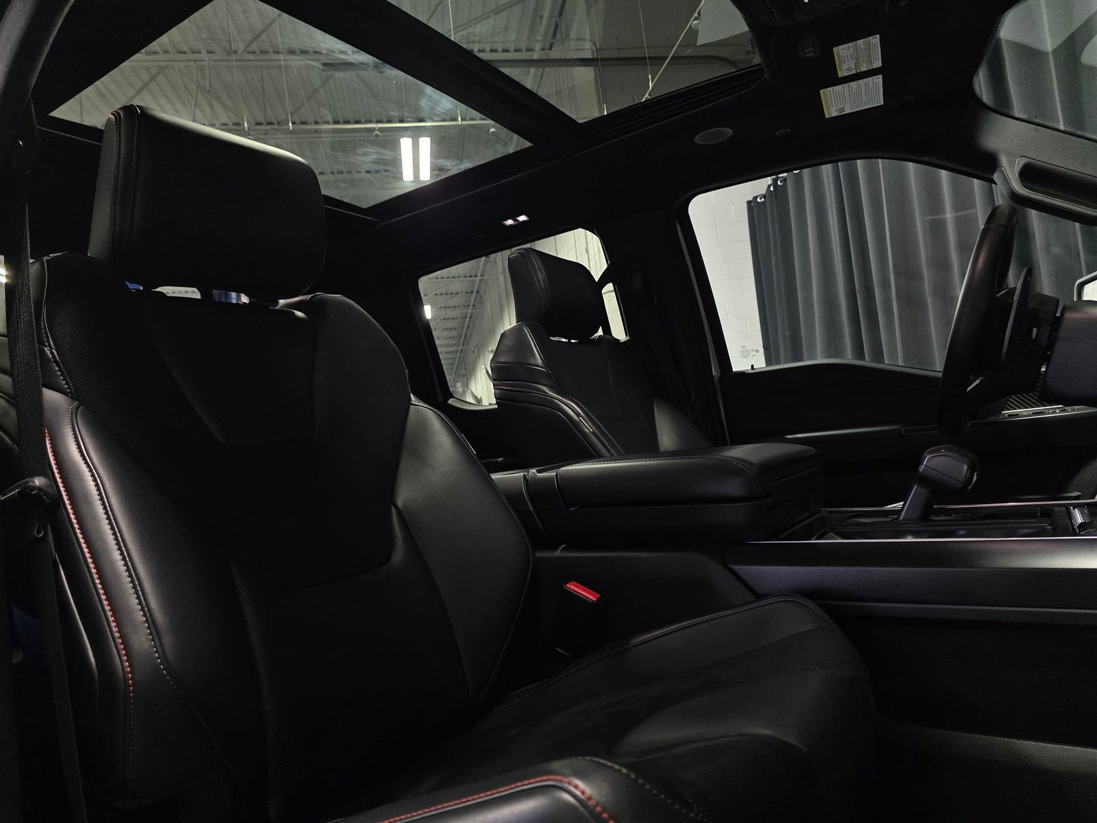 Used 2024 Ford F150 Raptor AWD/4WD image 17