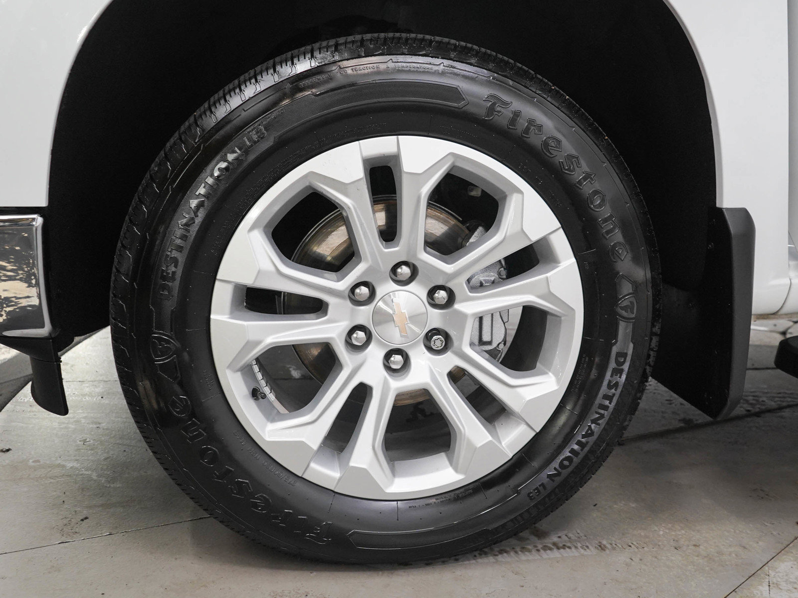 Used 2022 Chevrolet Silverado 1500 LTZ w/ Technology Package AWD/4WD image 32