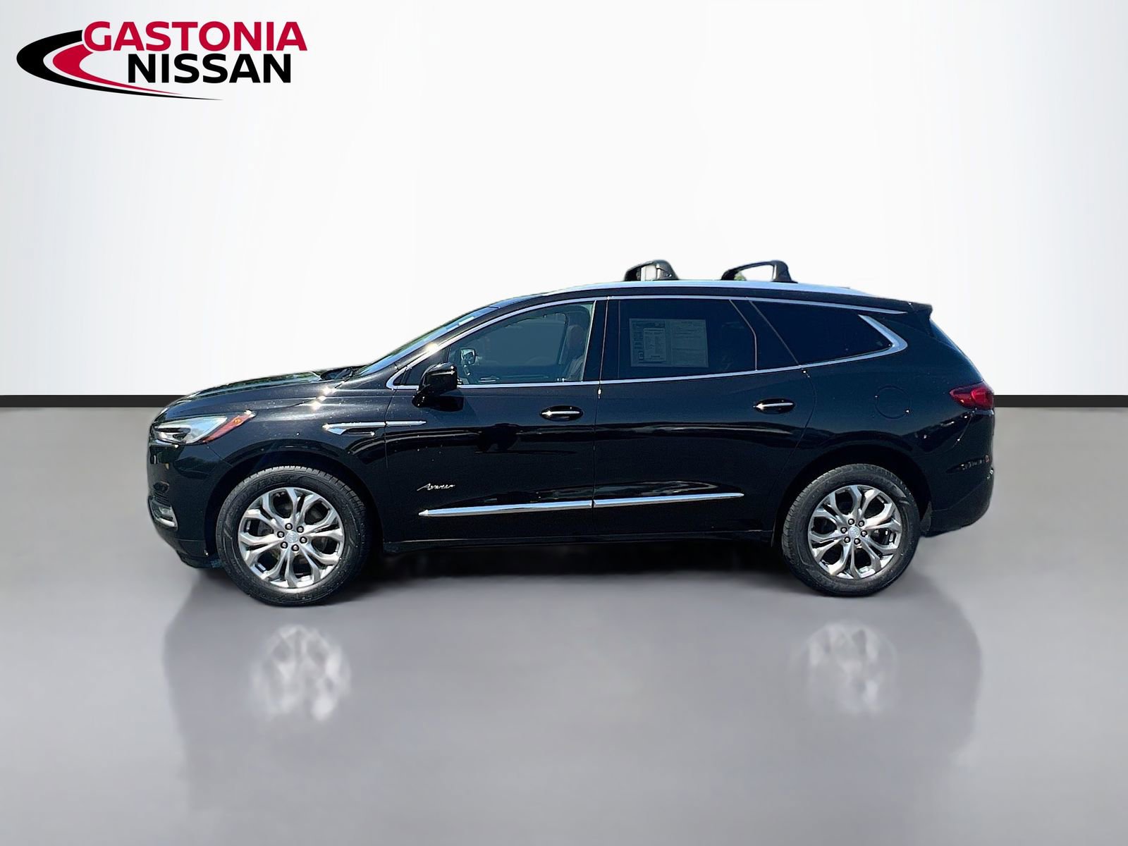 Used 2018 Buick Enclave Avenir w/ Avenir Technology Package image 5