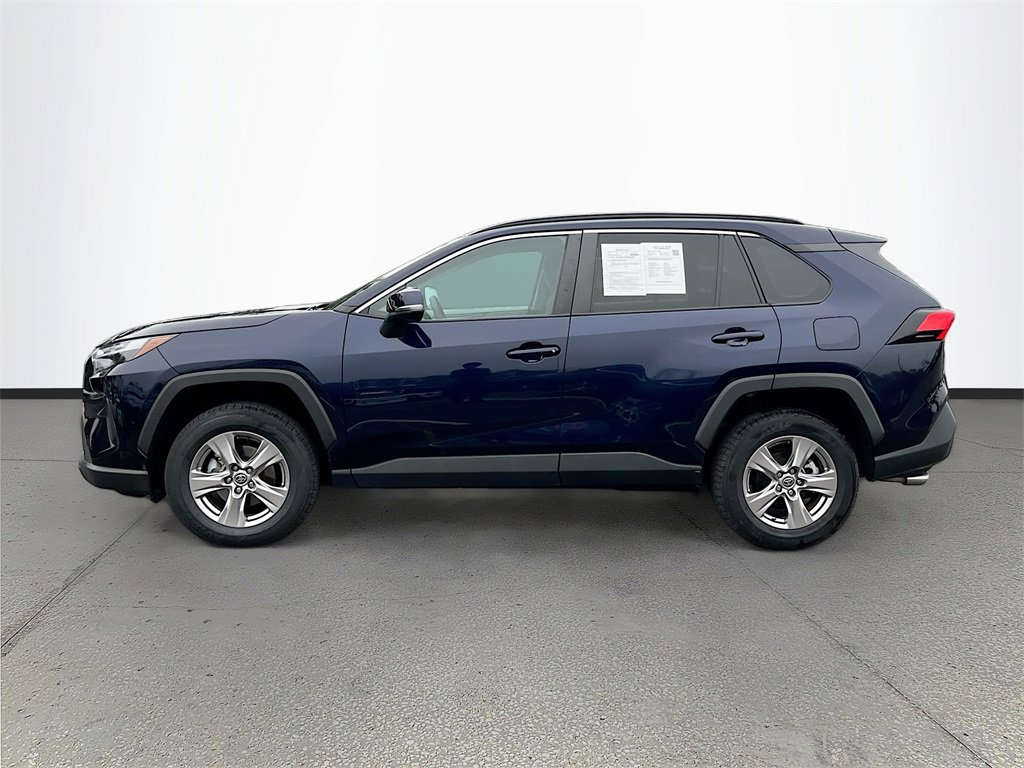 Used 2022 Toyota RAV4 XLE image 4
