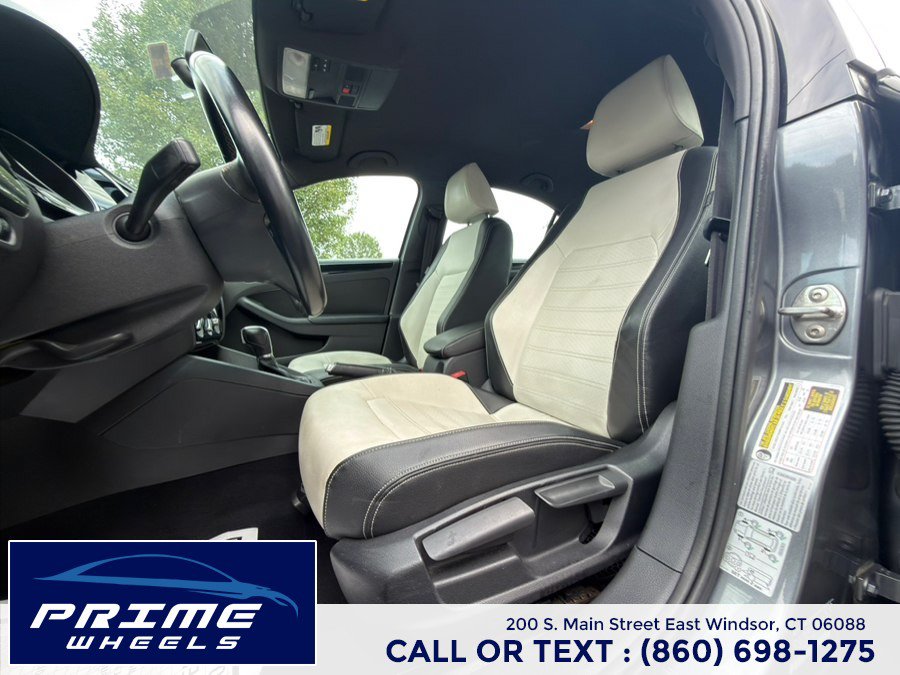 Used 2015 Volkswagen Jetta Sport FWD image 10