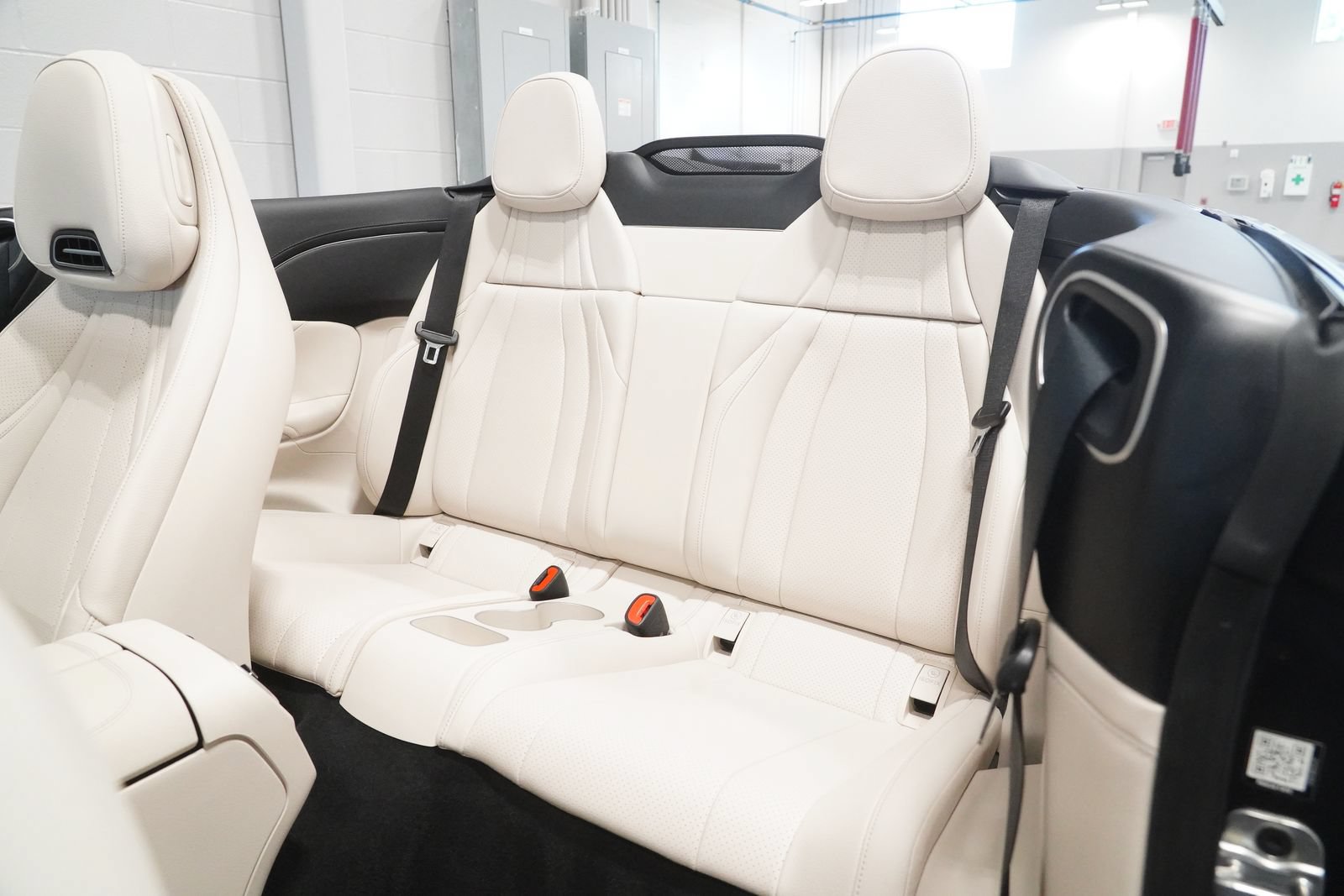 Certified 2026 Mercedes-Benz CLE 300 4MATIC Cabriolet image 16