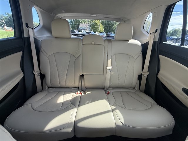 Used 2019 Buick Envision Preferred AWD/4WD image 22
