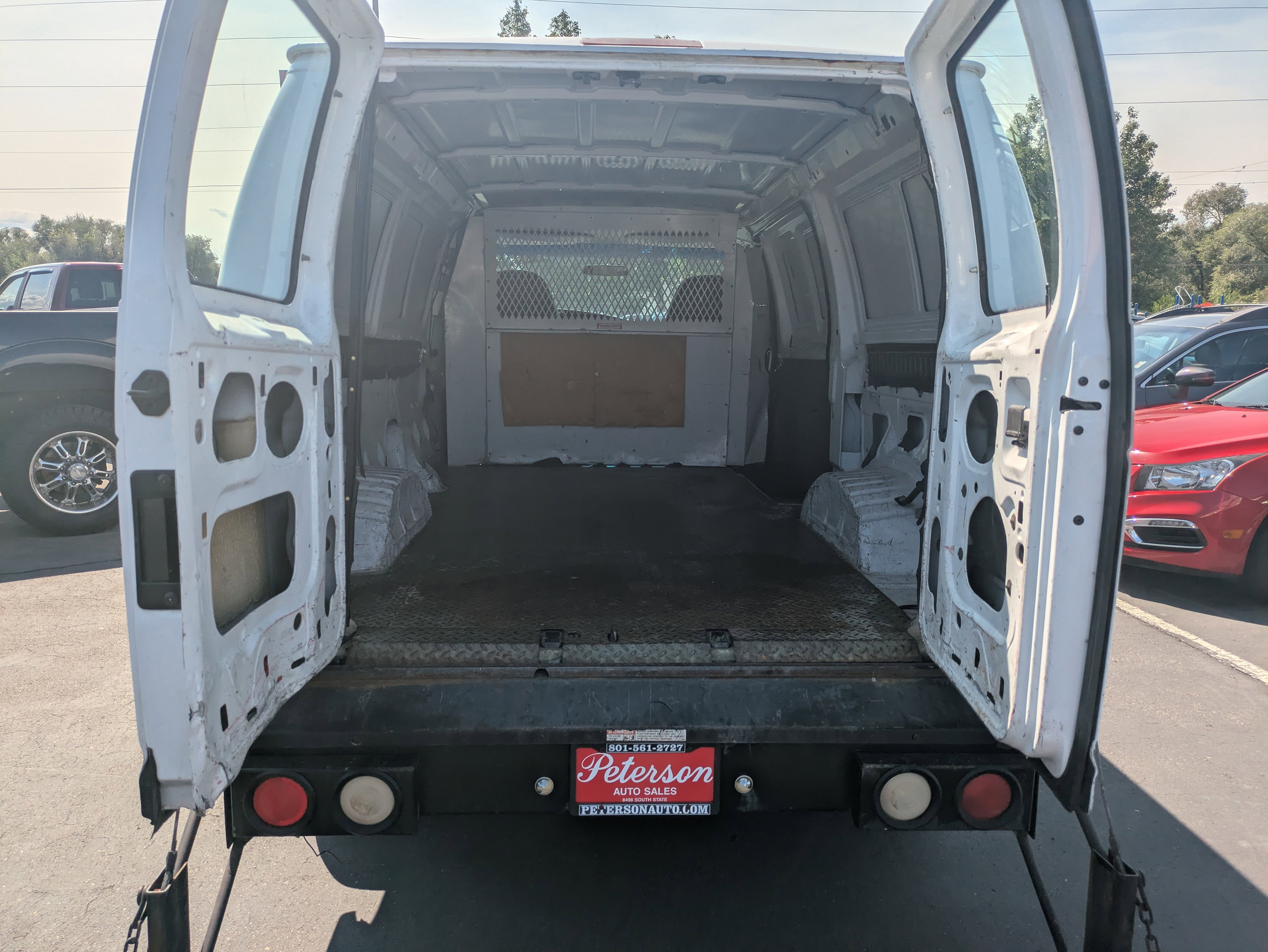 Used 1998 Ford E-350 and Econoline 350 image 5