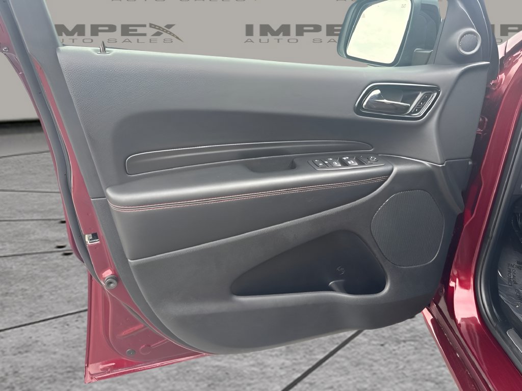 Used 2025 Dodge Durango GT AWD/4WD image 25