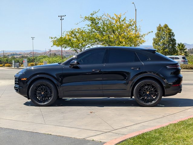 Used 2025 Porsche Cayenne Coupe AWD/4WD image 8