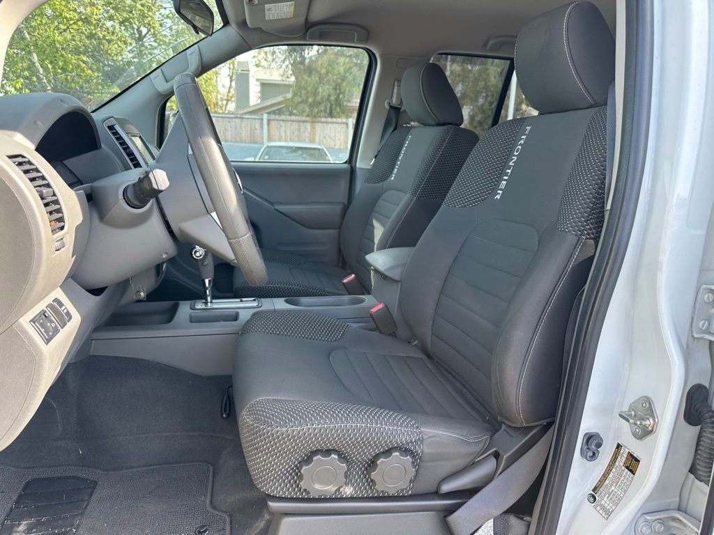 Used 2019 Nissan Frontier Desert Runner image 9