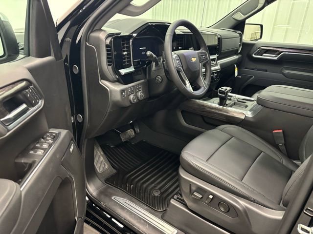 New 2026 Chevrolet Silverado 1500 LTZ w/ LTZ Premium Package image 14