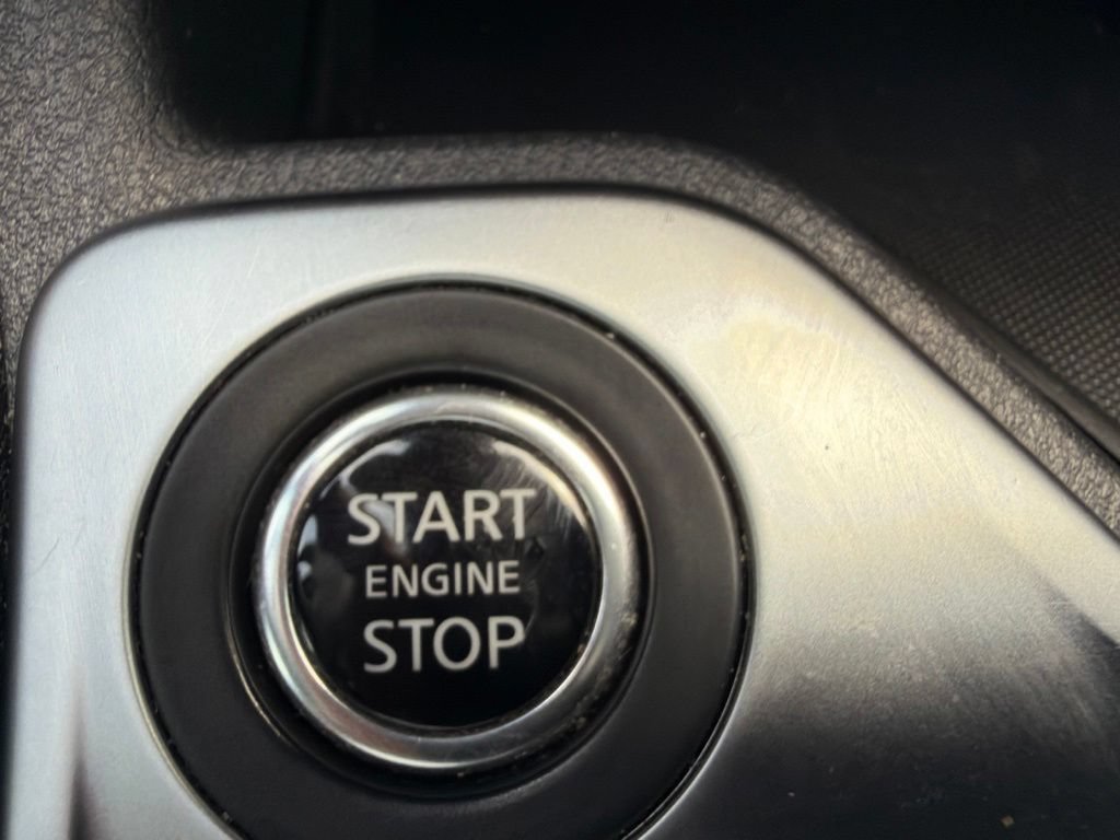 Used 2025 Nissan Sentra SV FWD image 26
