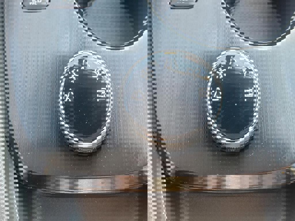 Certified 2023 Nissan Rogue S image 26