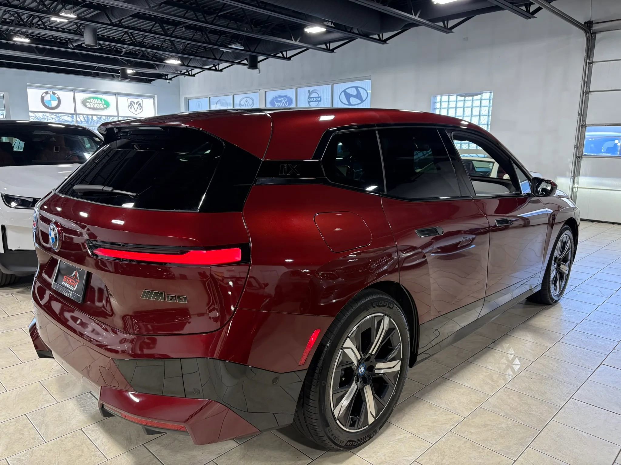 Used 2023 BMW iX M60 AWD/4WD image 16