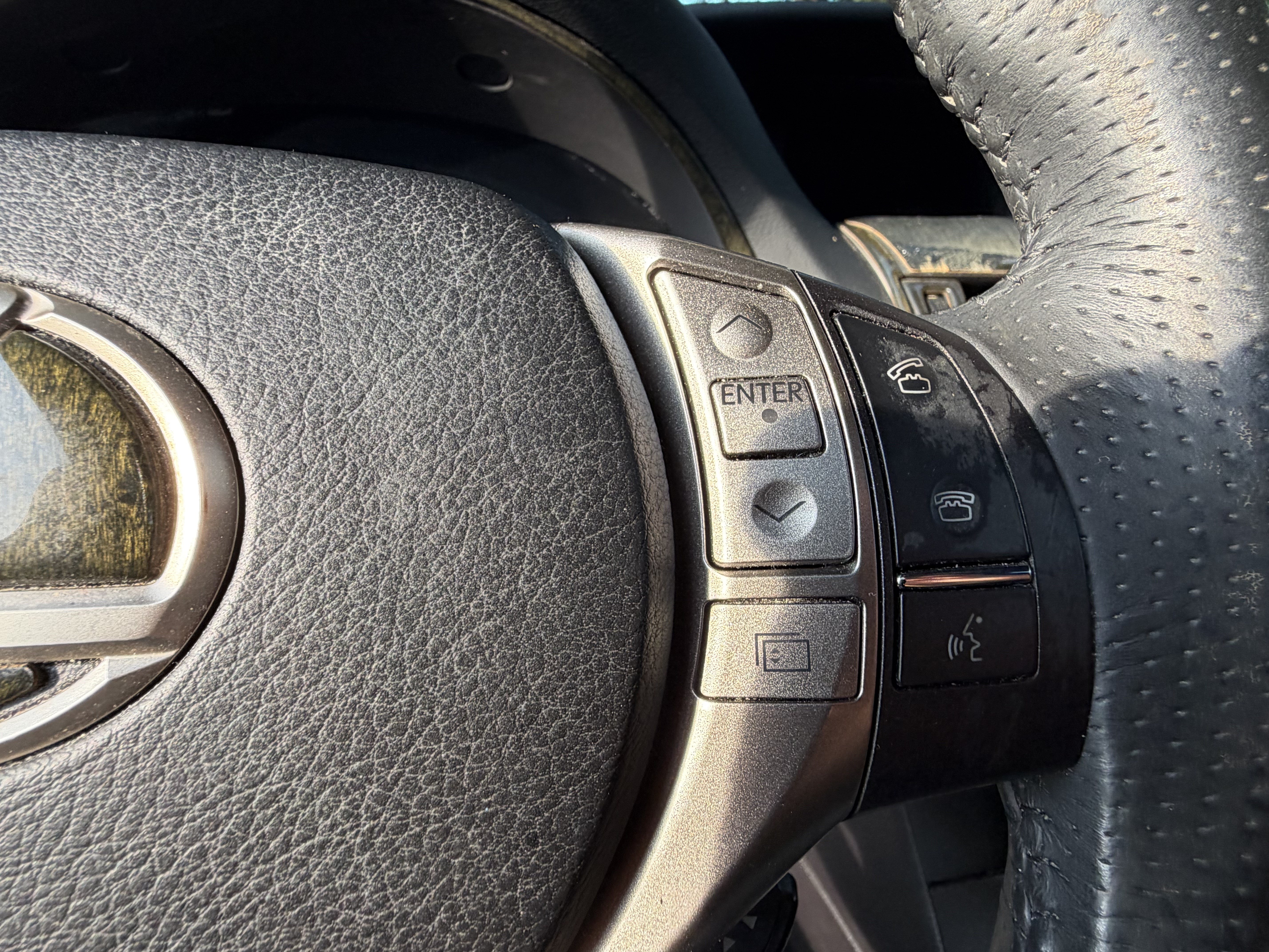 Used 2015 Lexus RX 350 F Sport w/ Navigation Package AWD/4WD image 18