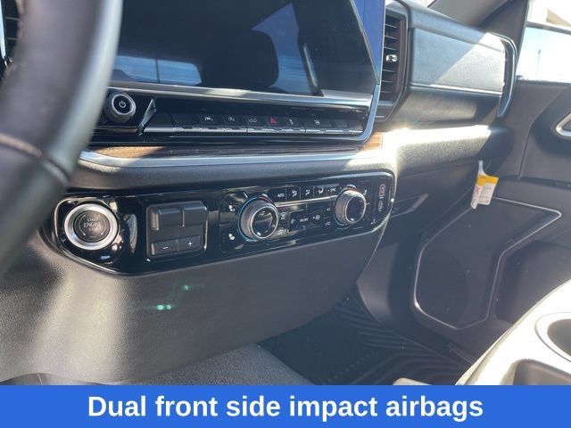 Used 2025 Chevrolet Silverado 1500 LT AWD/4WD image 17