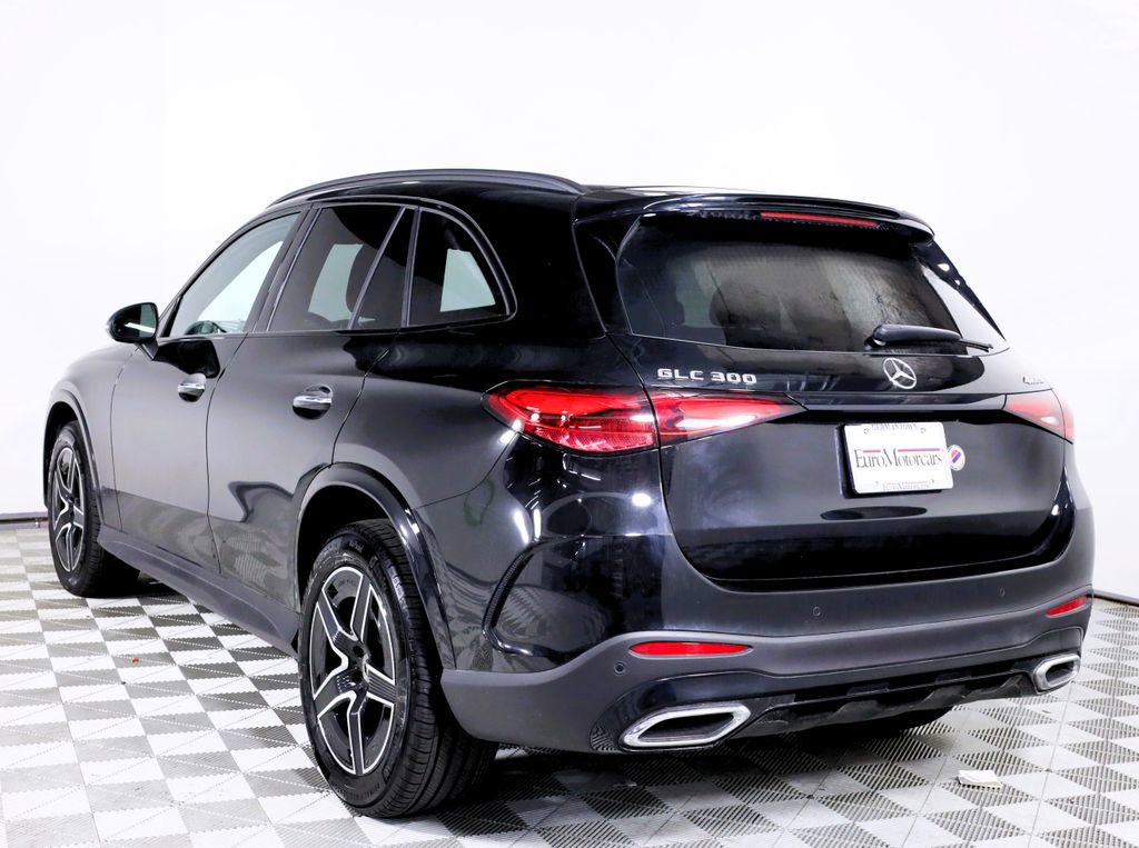 Used 2026 Mercedes-Benz GLC 300 4MATIC image 4