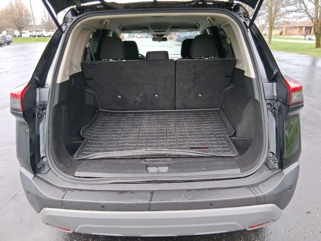 Used 2023 Nissan Rogue SV image 5