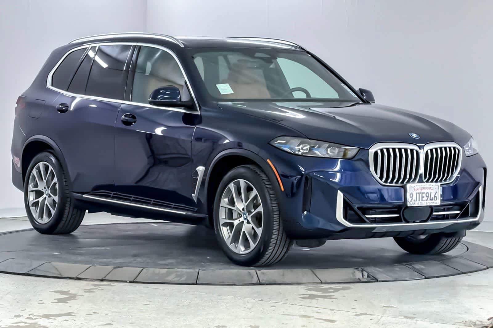 Used 2024 BMW X5 xDrive50e w/ Premium Package AWD/4WD image 9
