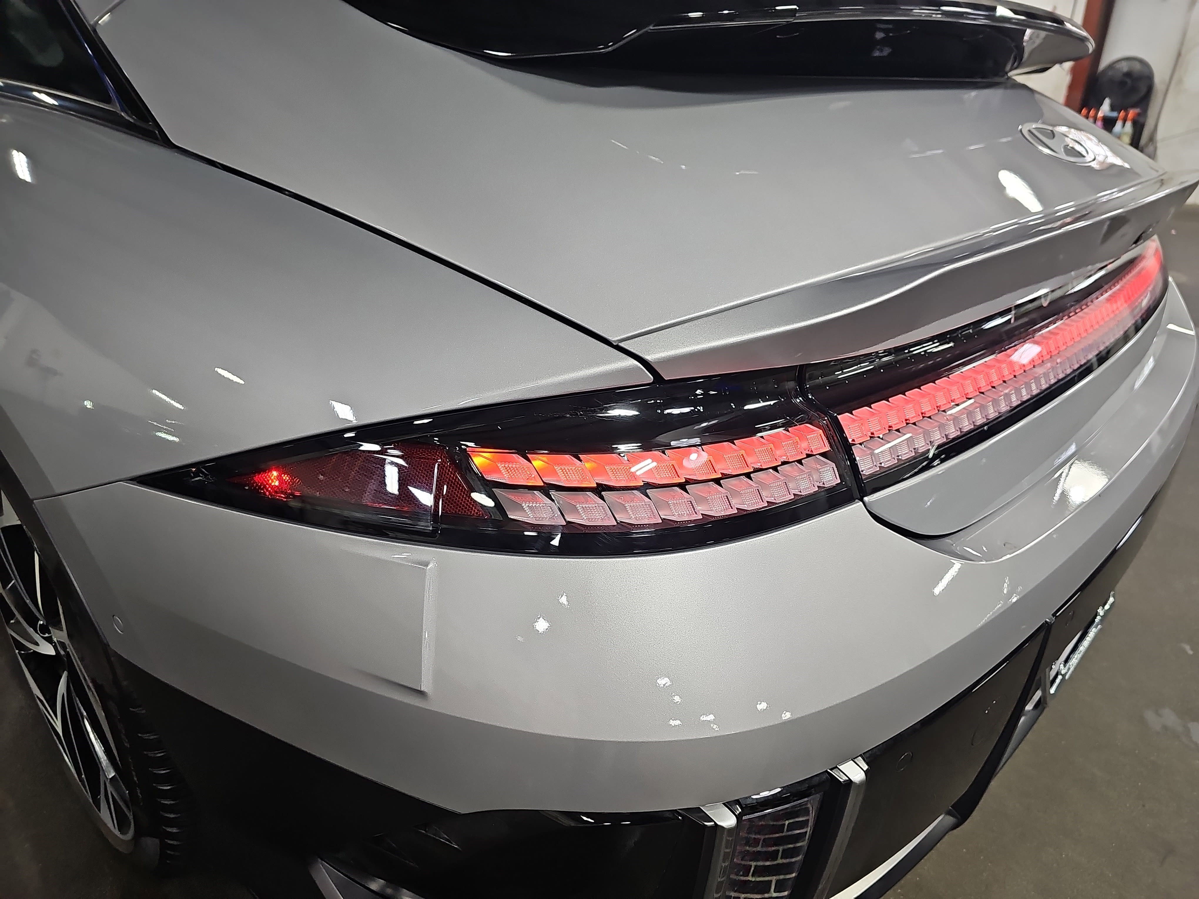 Used 2024 Hyundai Ioniq 6 Limited image 35