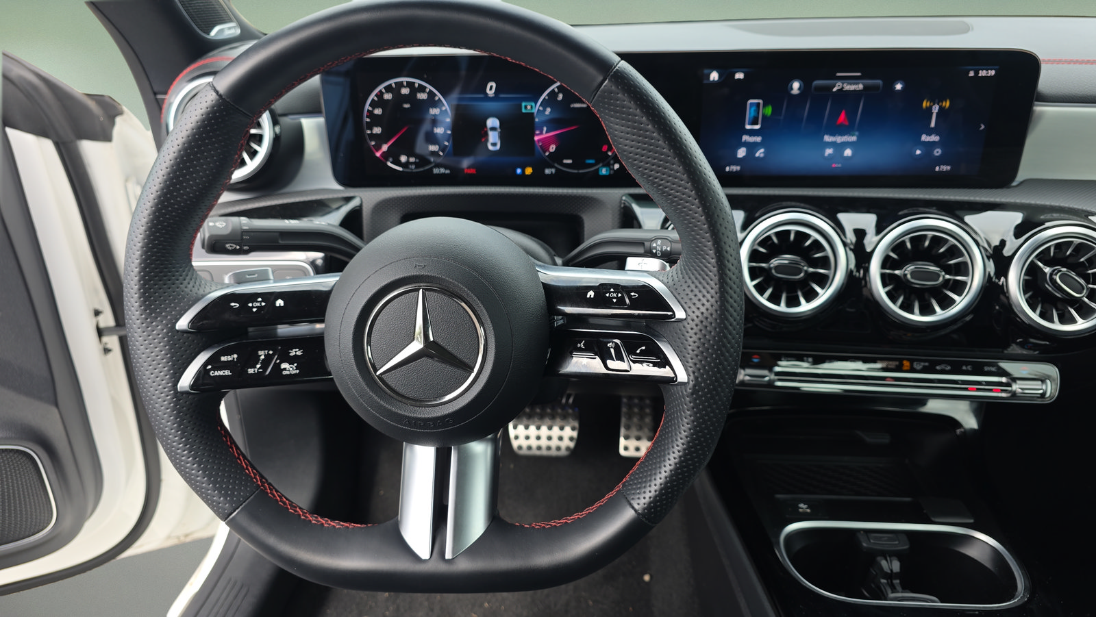 Used 2024 Mercedes-Benz CLA 250 4MATIC image 15