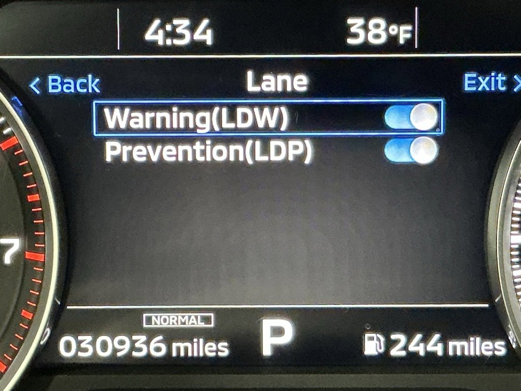 Used 2022 Mitsubishi Outlander SEL image 36