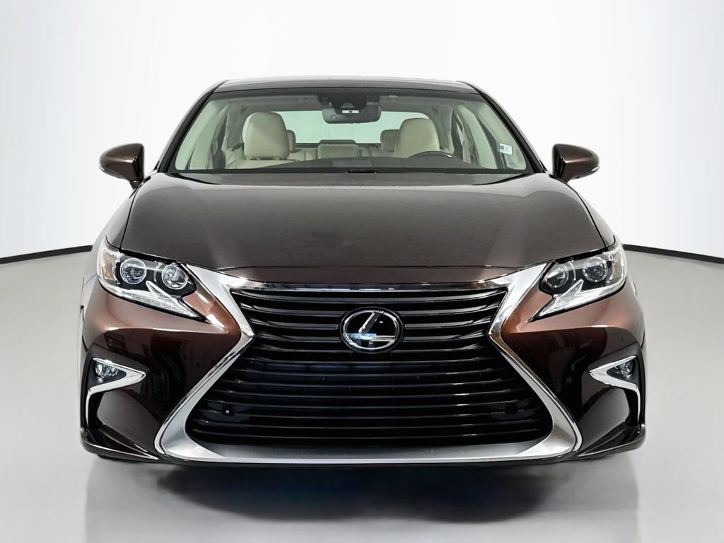 Used 2017 Lexus ES 350 FWD image 2