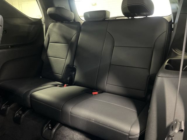 Certified 2025 Chevrolet Traverse LT AWD/4WD image 24