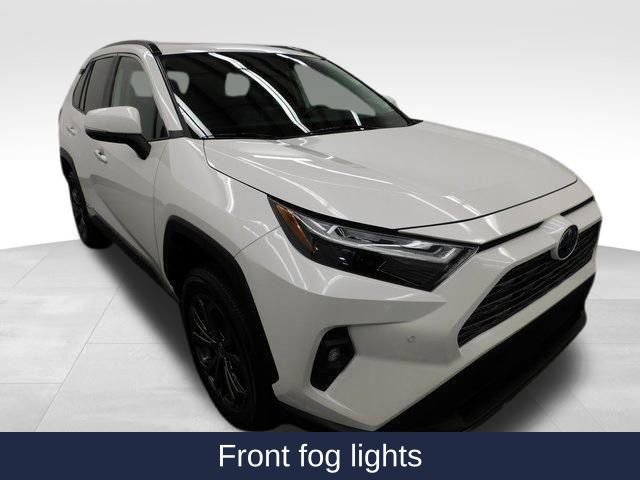 Used 2022 Toyota RAV4 Limited image 15
