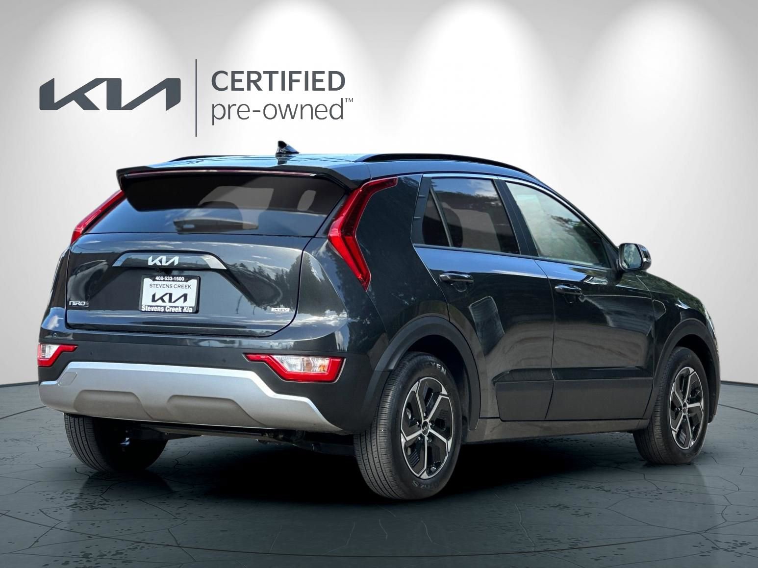 Certified 2024 Kia Niro EX FWD image 4