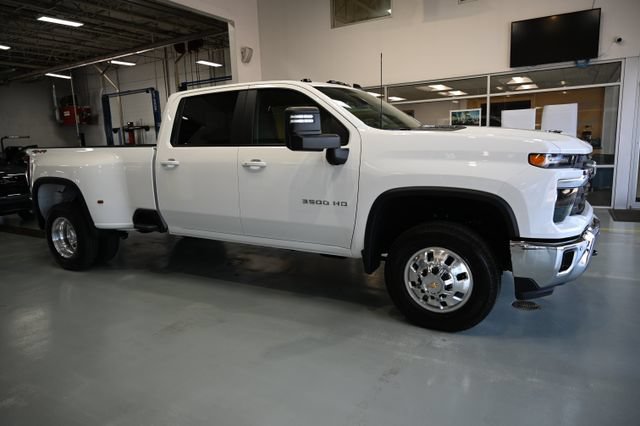 New 2026 Chevrolet Silverado 3500 LT w/ All Star Edition AWD/4WD image 4