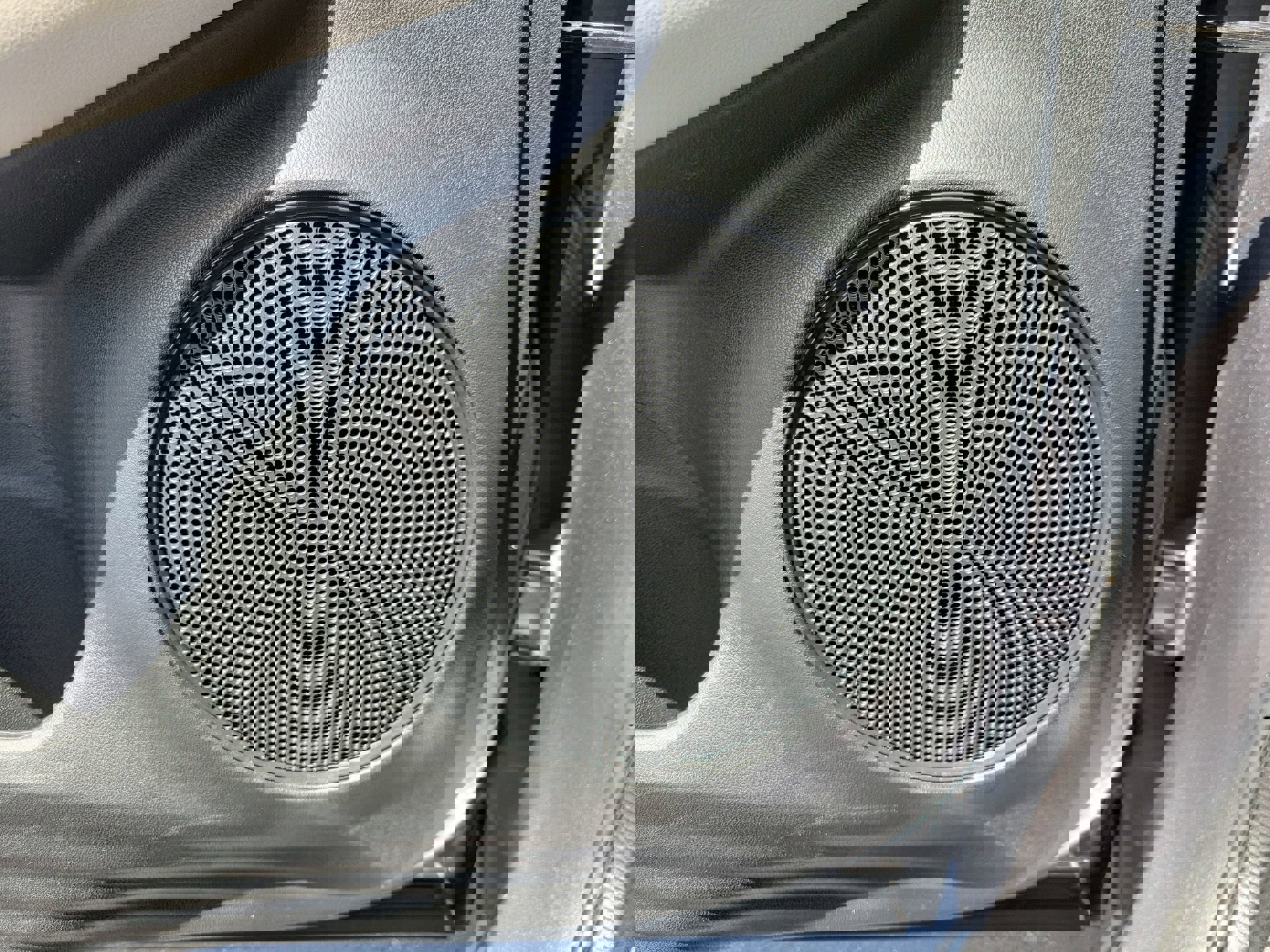 Used 2023 Honda HR-V LX image 19