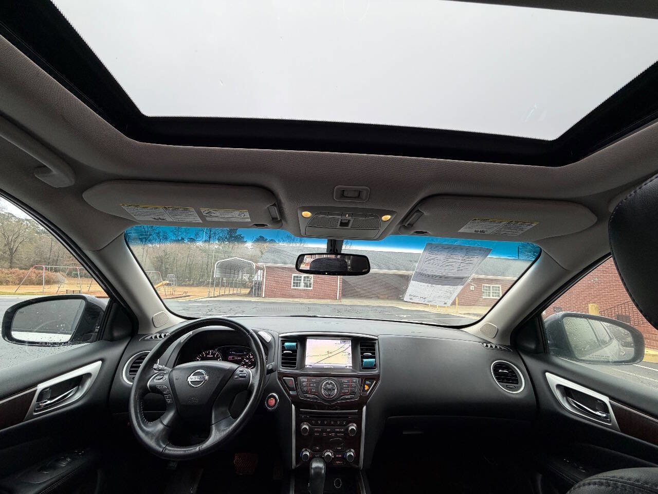 Used 2014 Nissan Pathfinder Platinum w/ Platinum Premium Package image 17