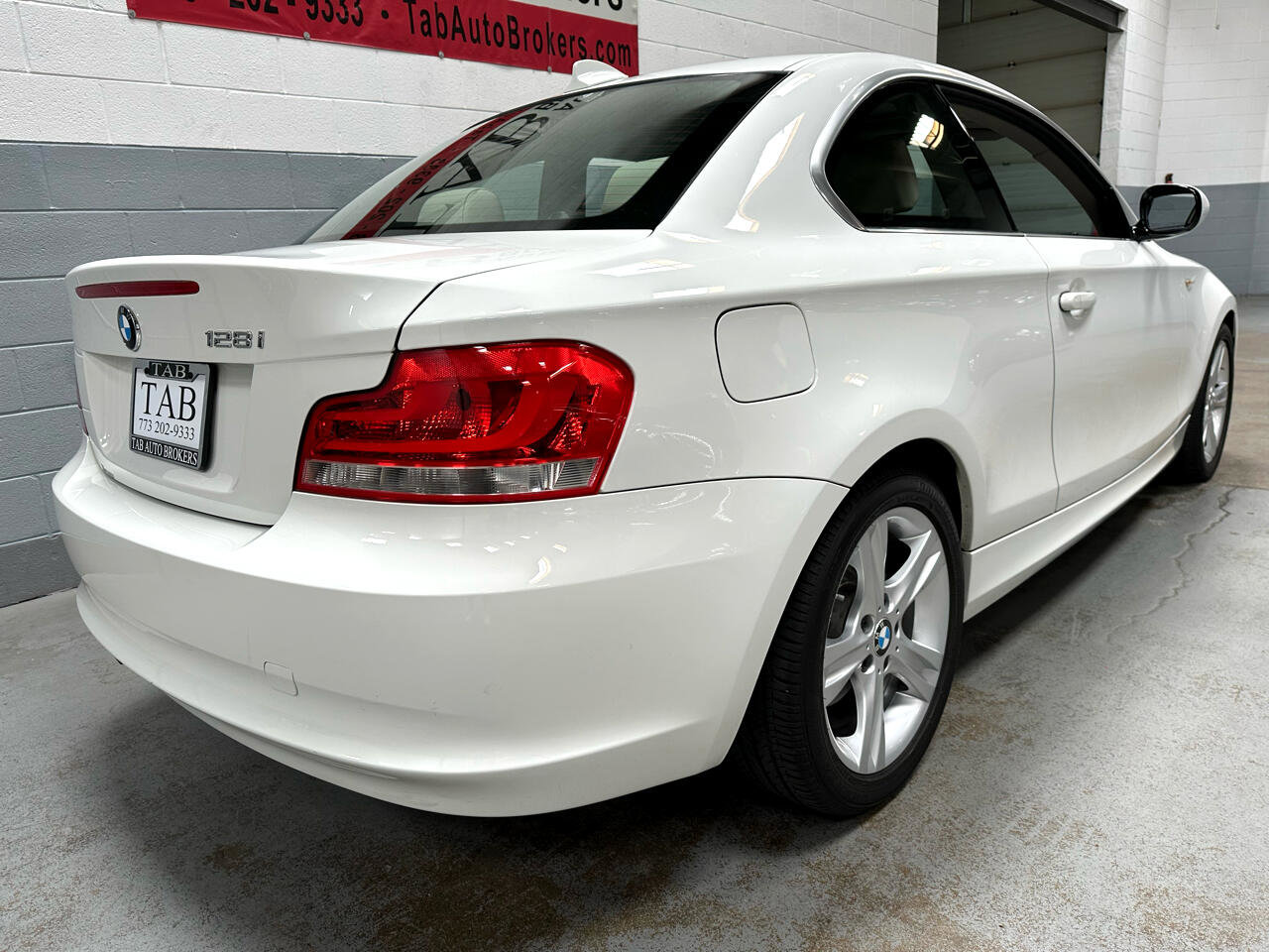 Used 2013 BMW 128i Coupe image 3