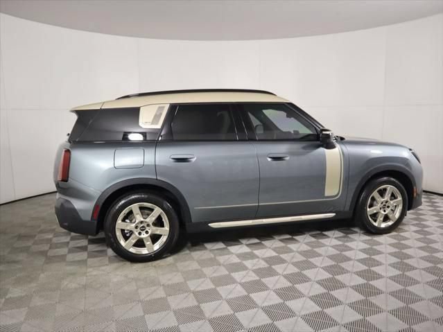 Used 2025 MINI Cooper Countryman SE w/ Comfort Package Max AWD/4WD image 4