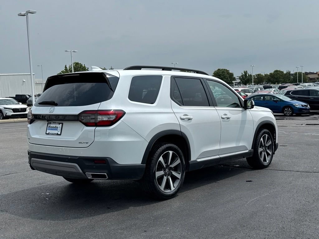 Used 2025 Honda Pilot Elite image 7