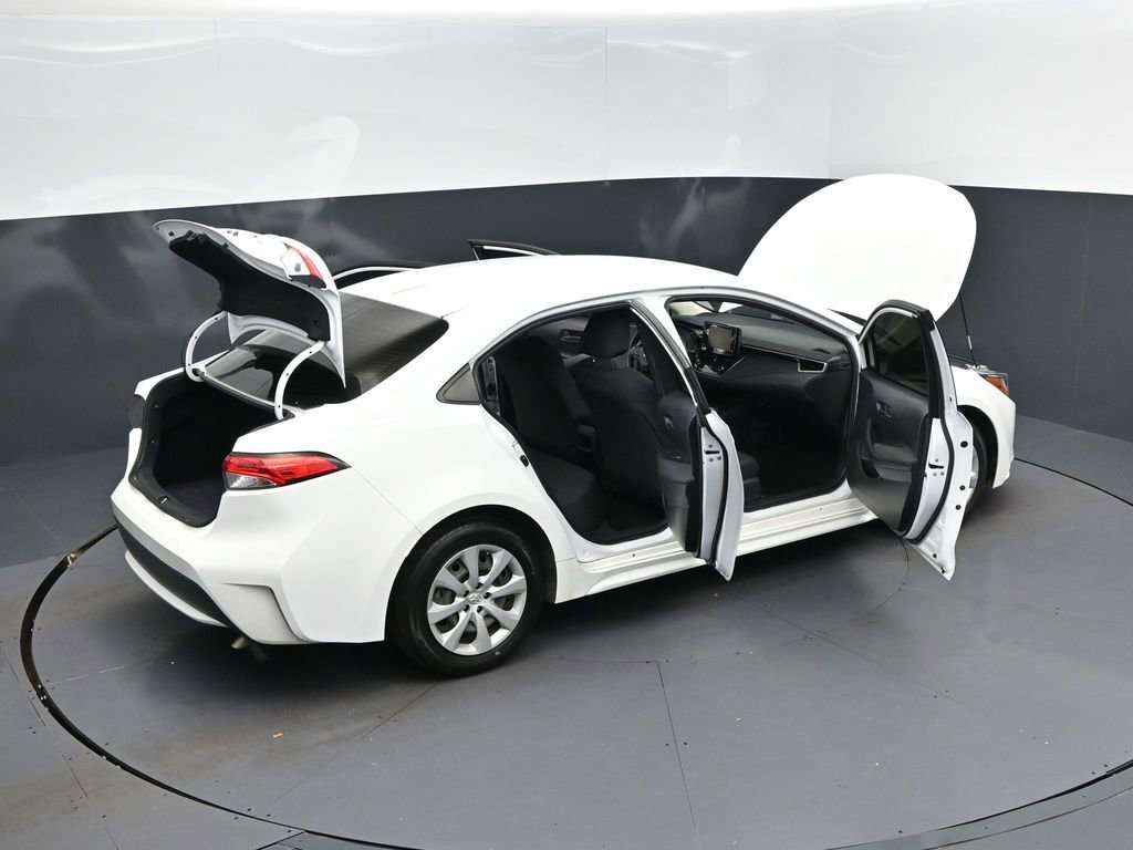 Used 2022 Toyota Corolla LE FWD image 50