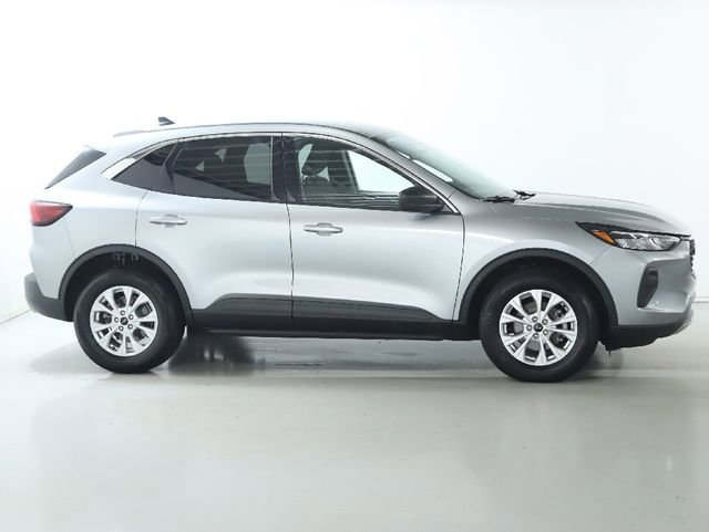 Used 2023 Ford Escape Active image 11