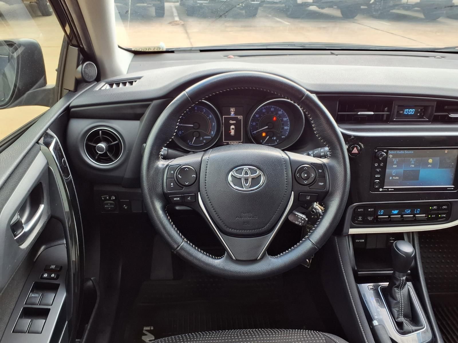 Certified 2018 Toyota Corolla iM FWD image 16