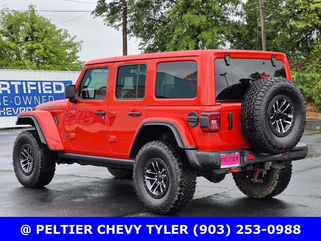 Used 2025 Jeep Wrangler Unlimited Rubicon AWD/4WD image 4