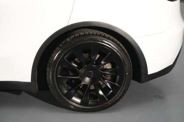 Used 2023 Tesla Model Y AWD image 47