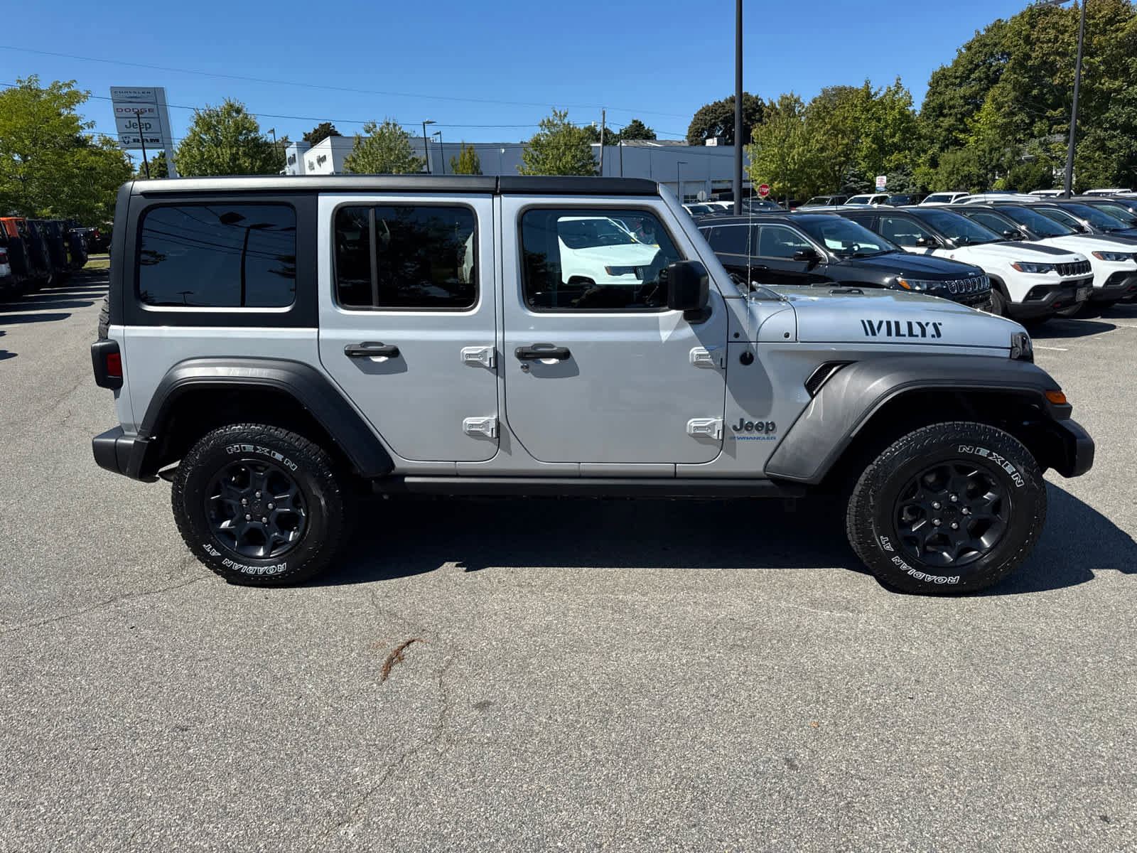 Used 2023 Jeep Wrangler Unlimited image 7