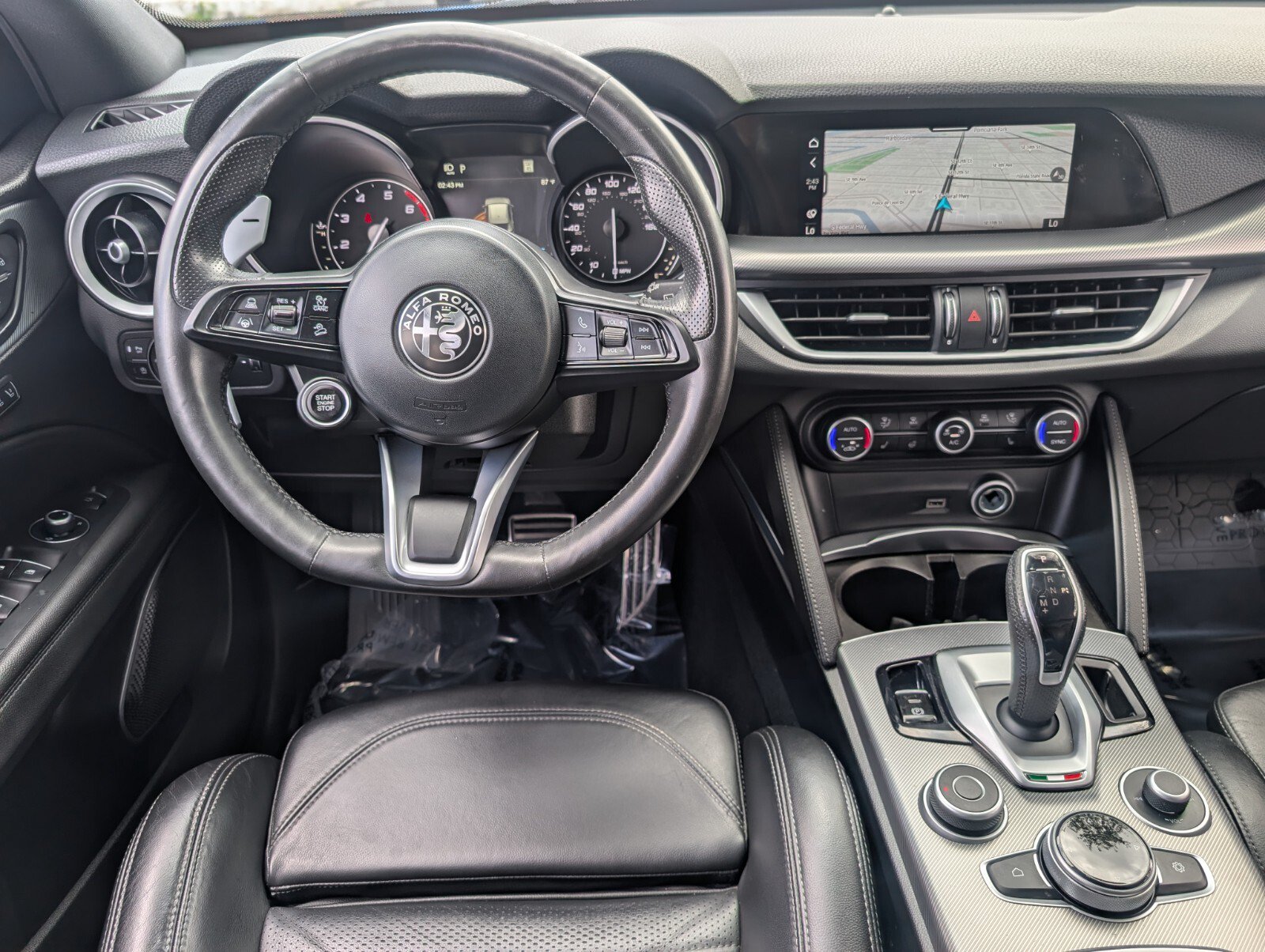 Used 2022 Alfa Romeo Stelvio Veloce AWD/4WD image 12