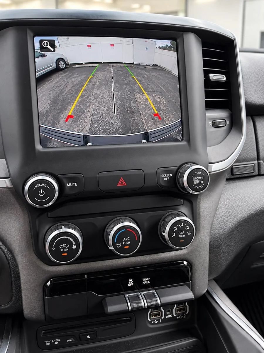 Used 2019 RAM 1500 Big Horn AWD/4WD image 16