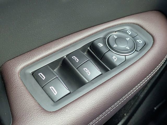 Certified 2024 Cadillac XT6 Premium Luxury AWD/4WD image 25