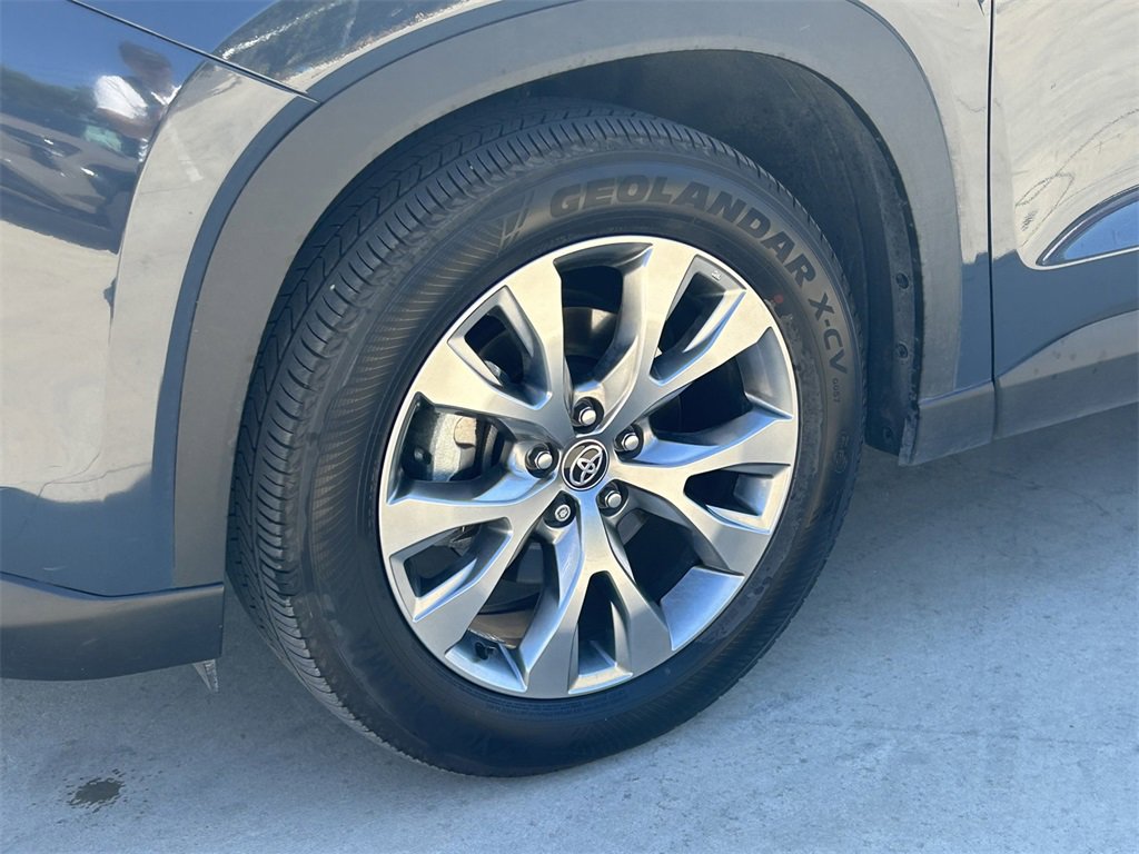 Used 2024 Toyota Grand Highlander Limited image 9